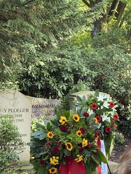 Foto von der Gedenkfeier und Kranzniederlegung Heiko Ploeger